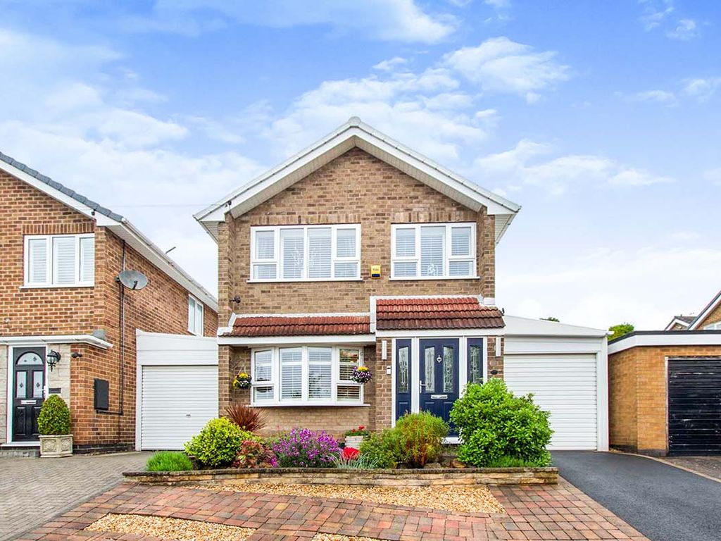 3 bed detached house for sale in Coniston Road, Hucknall, Nottingham