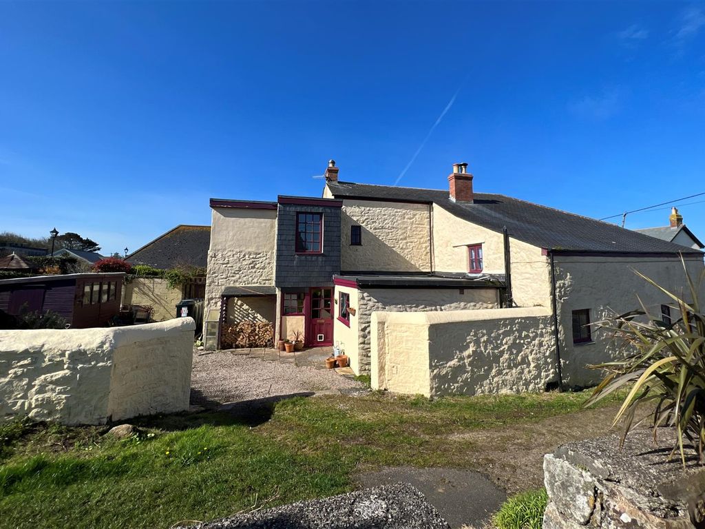 5 bed detached house for sale in Pendeen, Penzance TR19 Zoopla