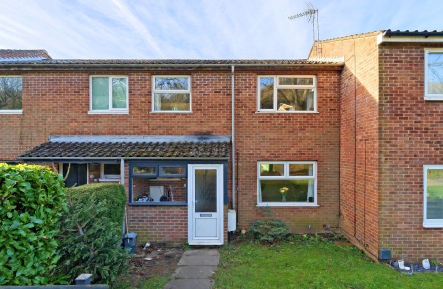3 bed terraced house for sale in Bearlands, WottonUnderEdge