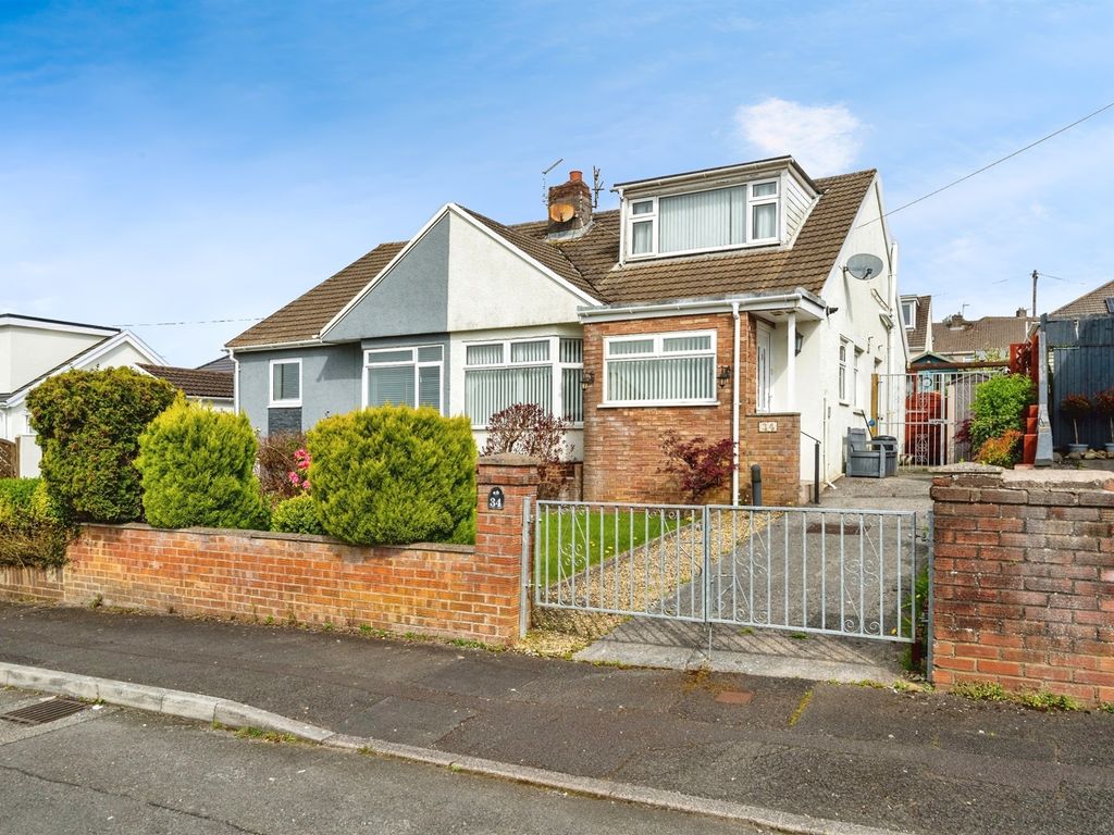 3 bed semidetached bungalow for sale in Highfield Avenue, Bridgend