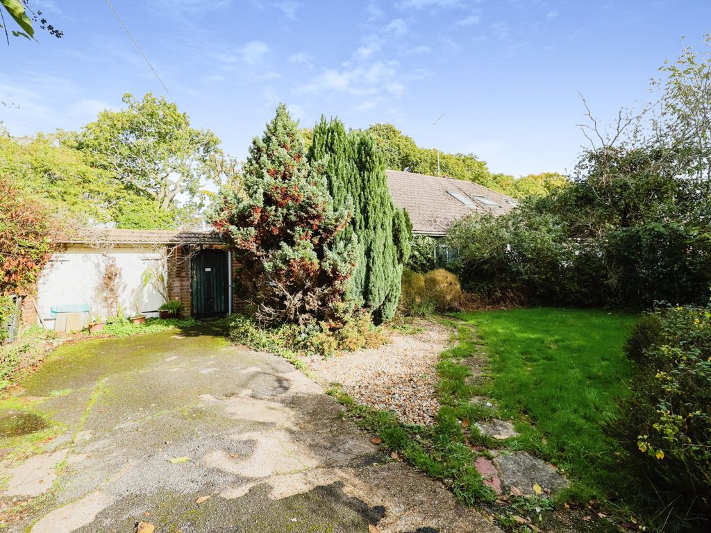 3 bed bungalow for sale in Anmore Road, Denmead, Waterlooville PO7 Zoopla