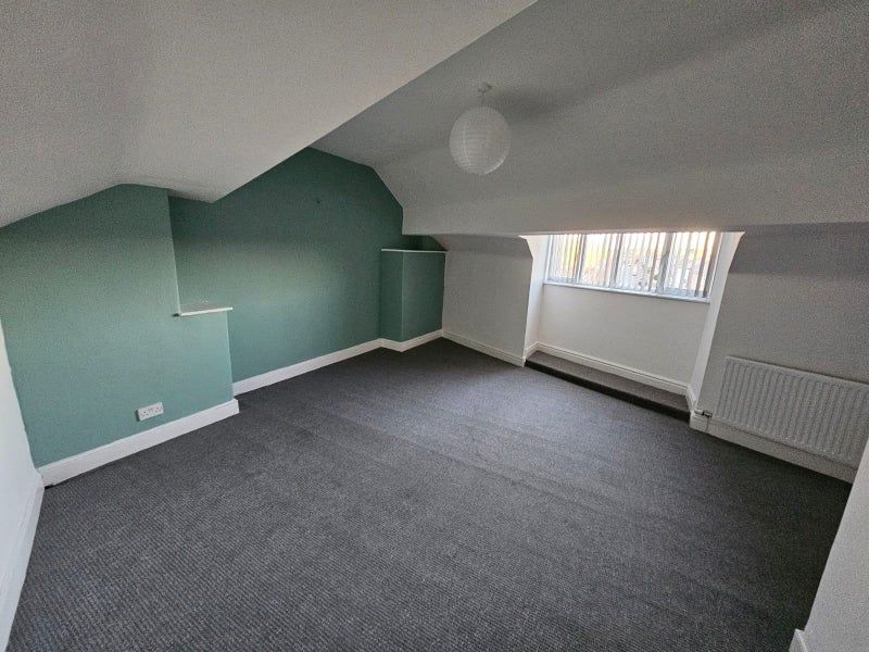 2 bed flat to rent in Poulton Road, Wallasey CH44, £650 pcm Zoopla