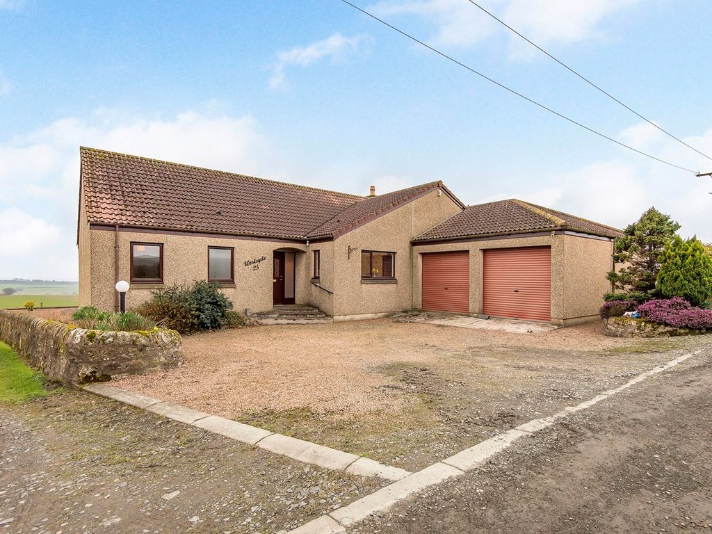3 bed detached bungalow for sale in Blinkbonny Road, Arncroach