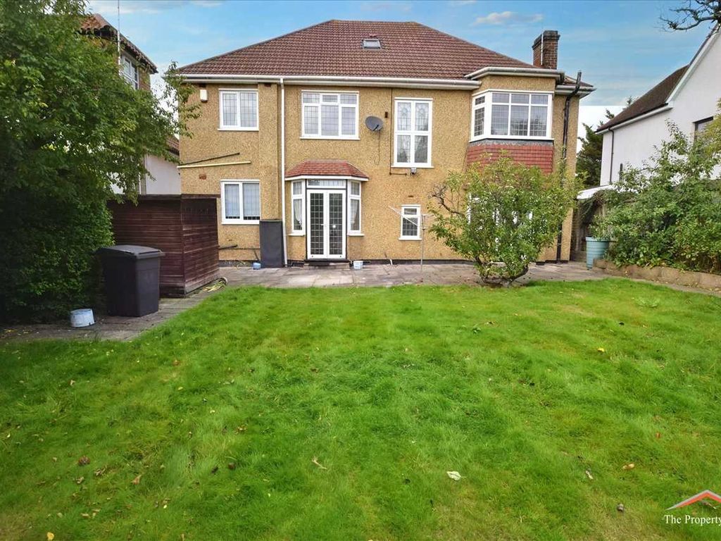 5 bed property to rent in Penshurst Gardens, Edgware HA8, £3,900 pcm