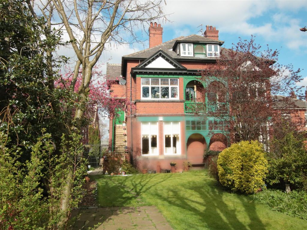 3 bed flat for sale in Townfield Villas, Town Fields, Doncaster DN1, £