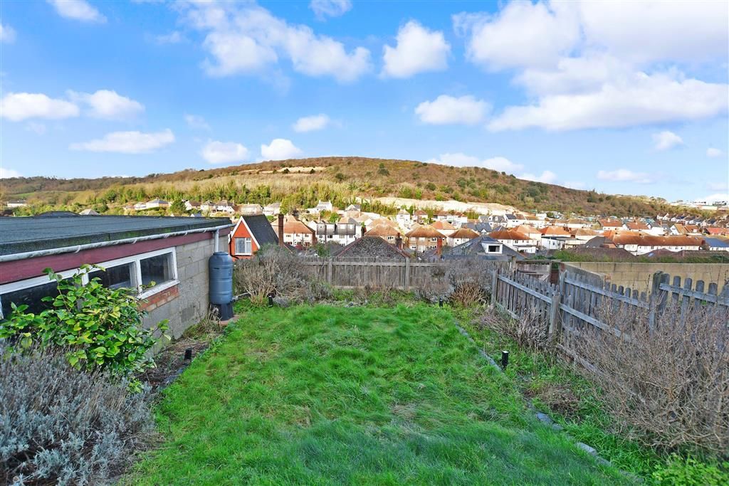 3 bed semidetached bungalow for sale in Mount Road, Dover, Kent CT17