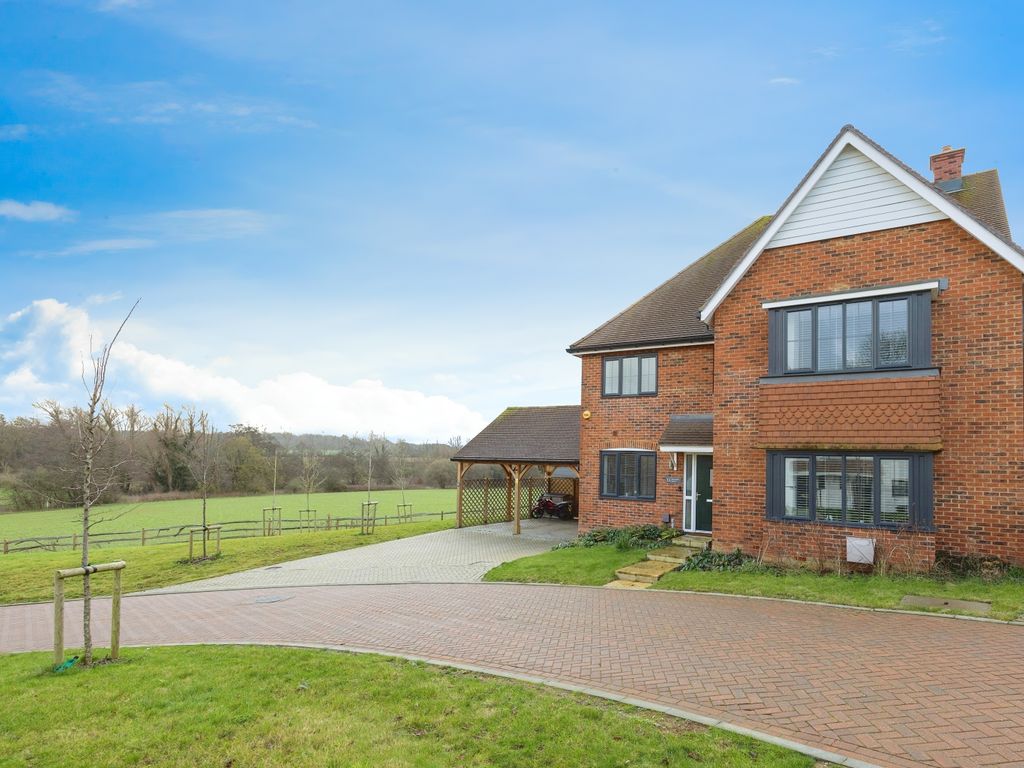 5 bed detached house for sale in Marigold Drive, Willesborough, Ashford