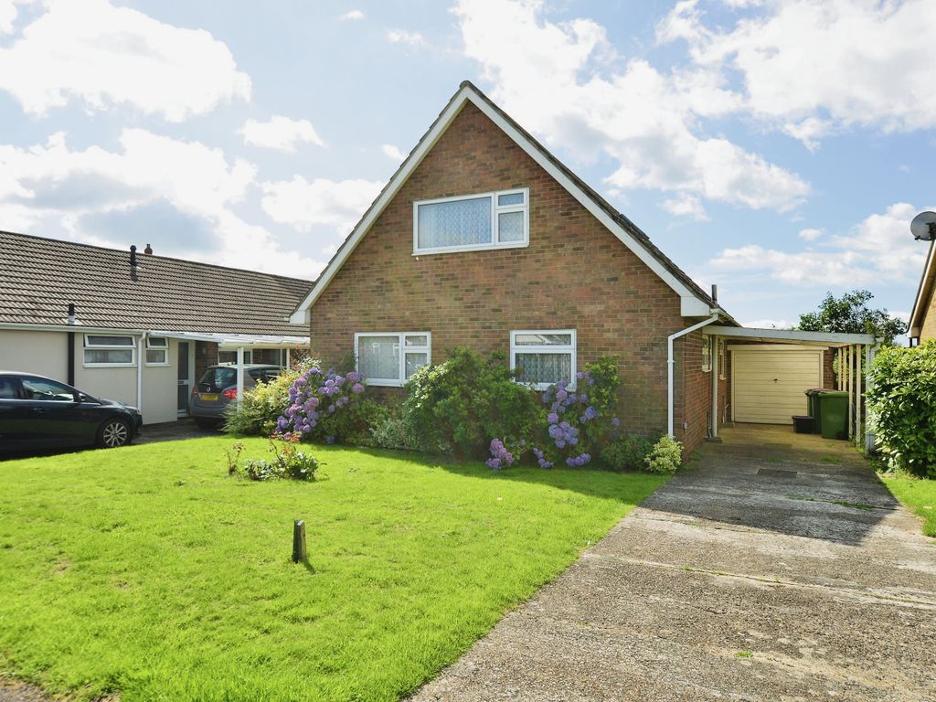 4 bed bungalow for sale in Minter Avenue, Densole, Folkestone, Kent