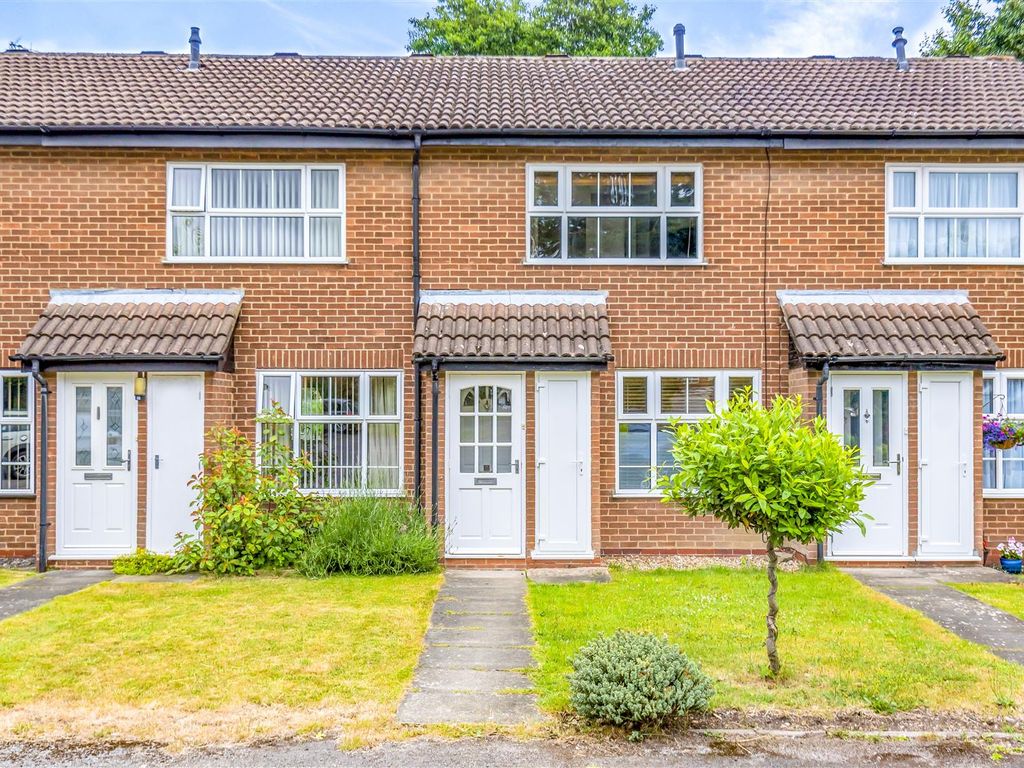 2 bed terraced house for sale in Windmill Drive, Croxley Green