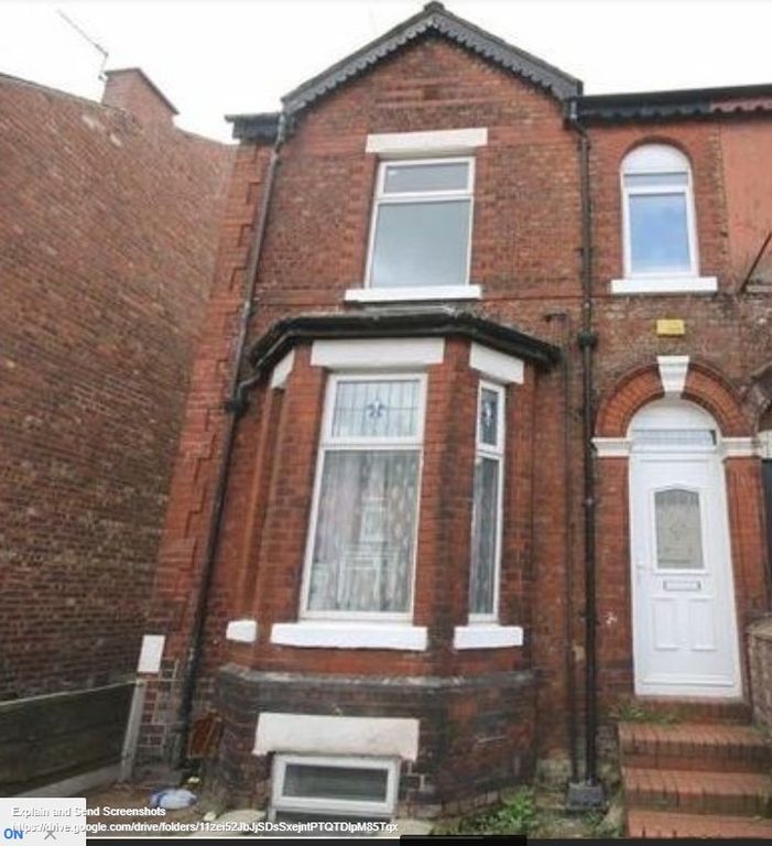 4 bed semidetached house to rent in Liverpool Road, Manchester M30