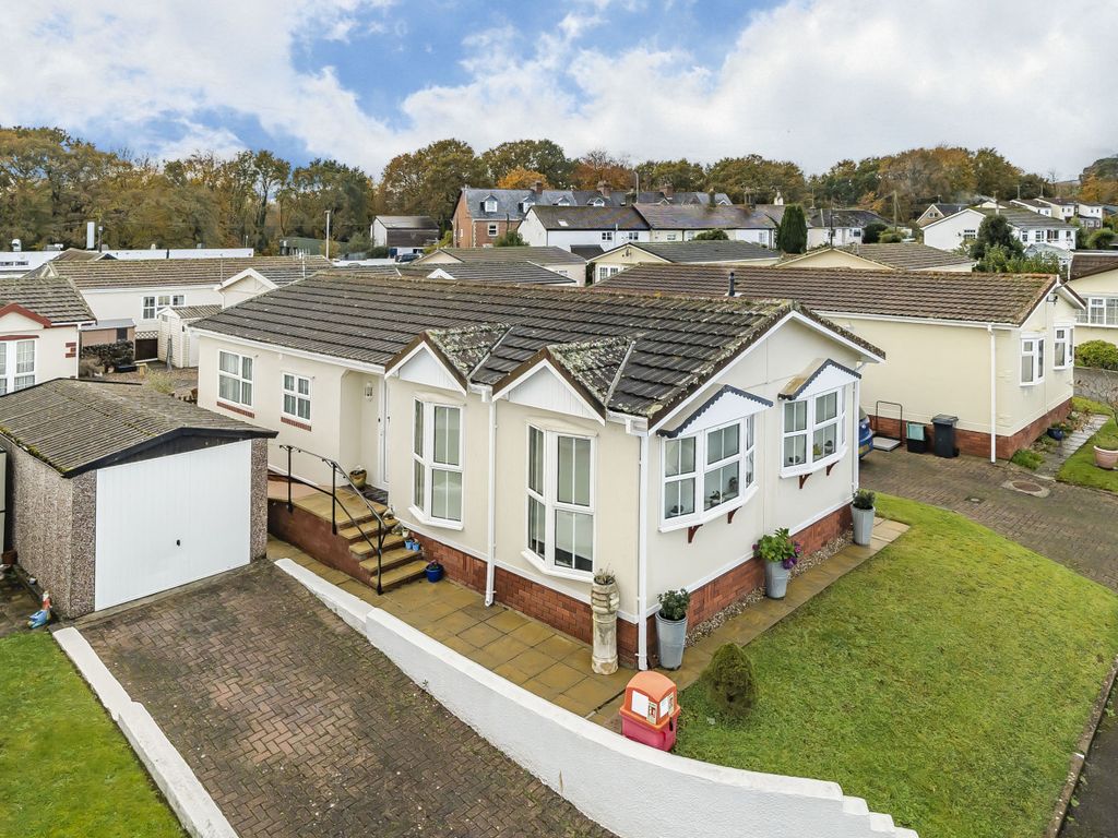 2 bed mobile/park home for sale in Pottery Road, Bovey Tracey, Newton