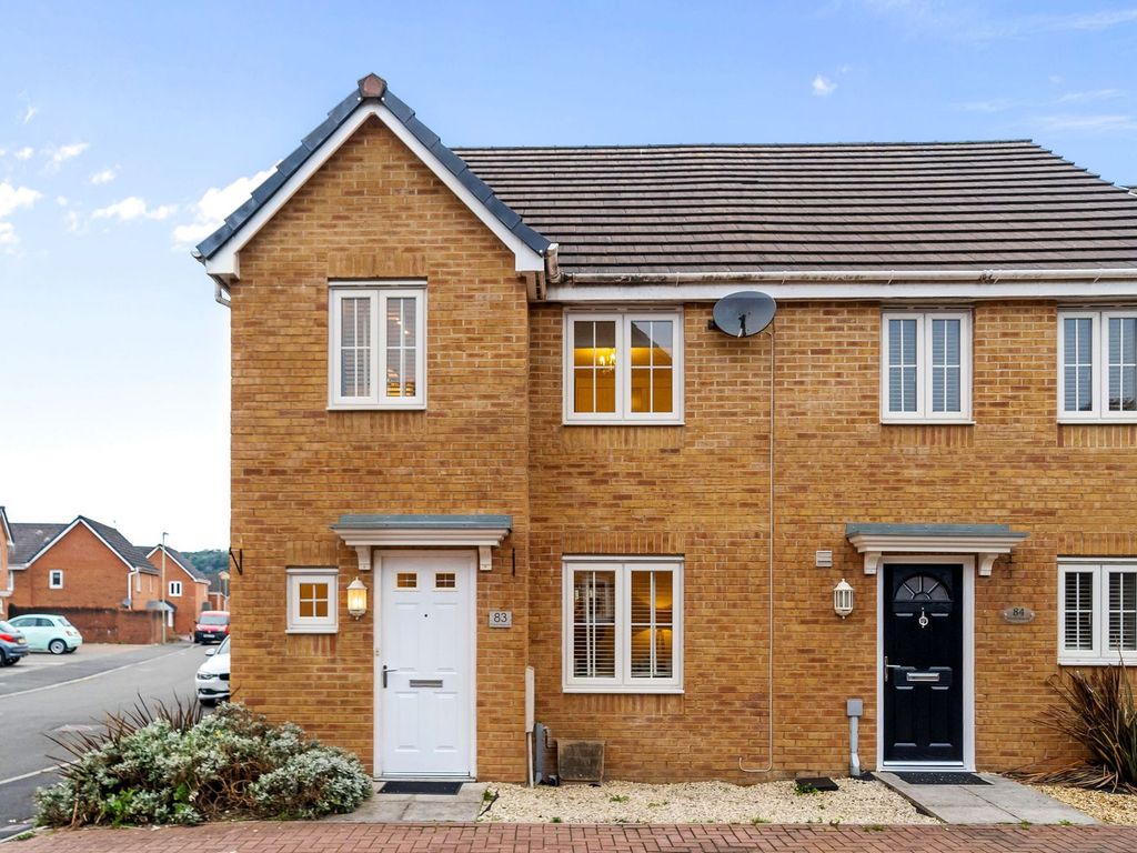 3 bed semidetached house for sale in Ffordd Maendy, Sarn CF32, £