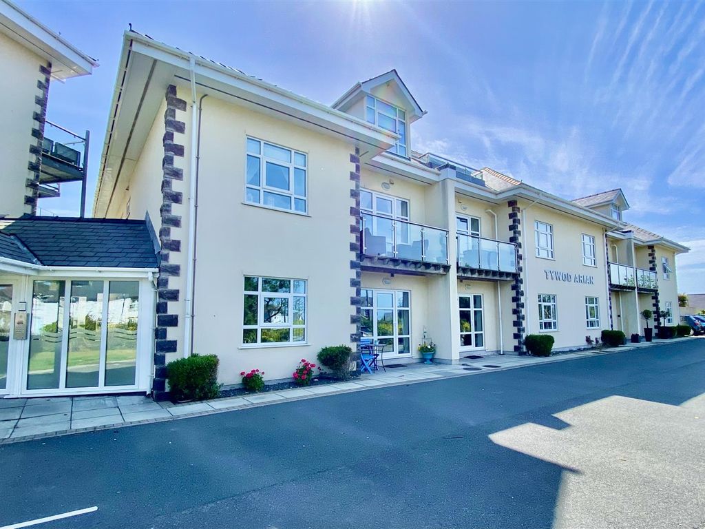 3 bed flat for sale in Lon Golff, Morfa Nefyn, Pwllheli LL53 Zoopla