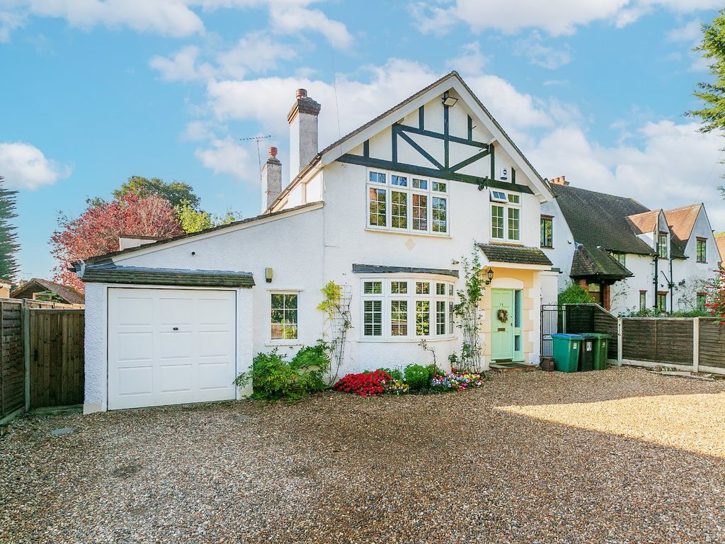 4 bed detached house for sale in Horseshoe Lane, Watford, Hertfordshire