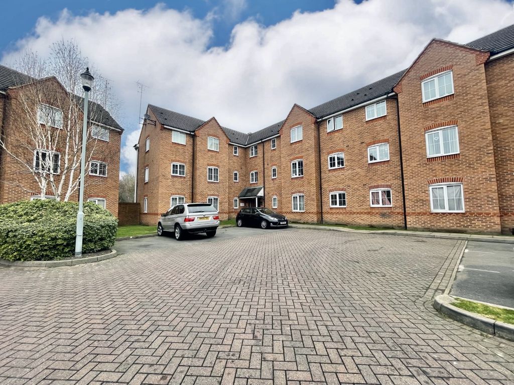 2 bed flat for sale in Old College Drive, Wednesbury WS10 Zoopla