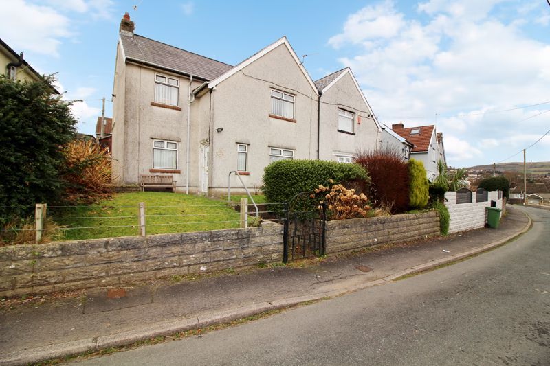 3 bed semidetached house for sale in Heol Haulfryn, Tonyrefail, Porth