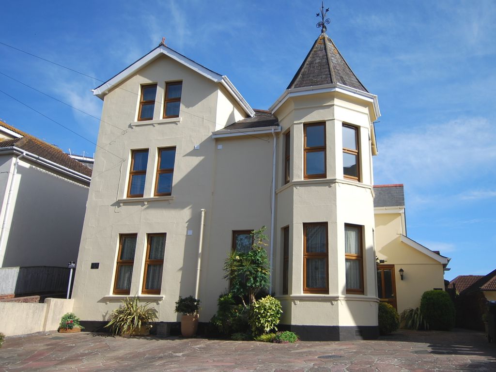 5 bed detached house for sale in Polsham Park, Paignton TQ3, £625,000