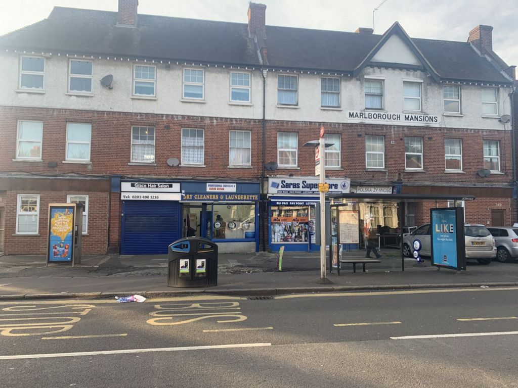 Retail premises to let in Hanworth Road, Hounslow TW3, £13,468 pa - Zoopla