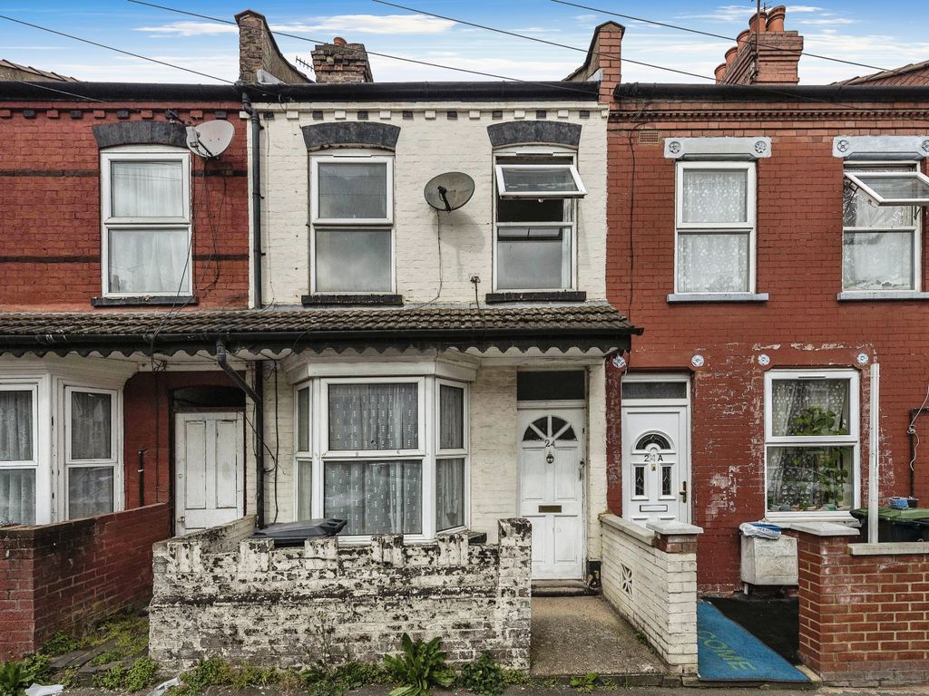 3 bed terraced house for sale in Ivy Road, Luton LU1 Zoopla