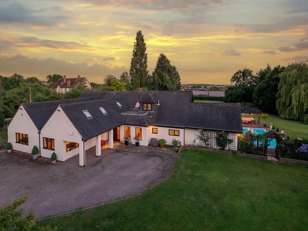 5 bed detached house for sale in Whitley Hill, Henley In Arden B95 Zoopla