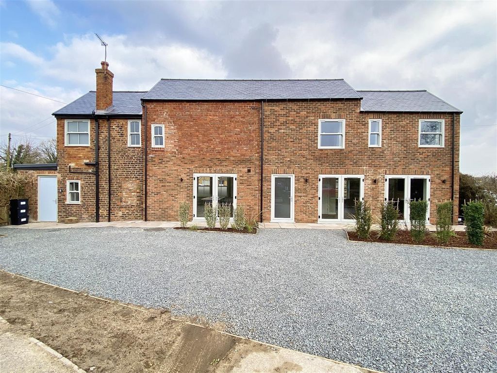 3 bed semidetached house to rent in Wetherby Road, Rufforth, York YO23