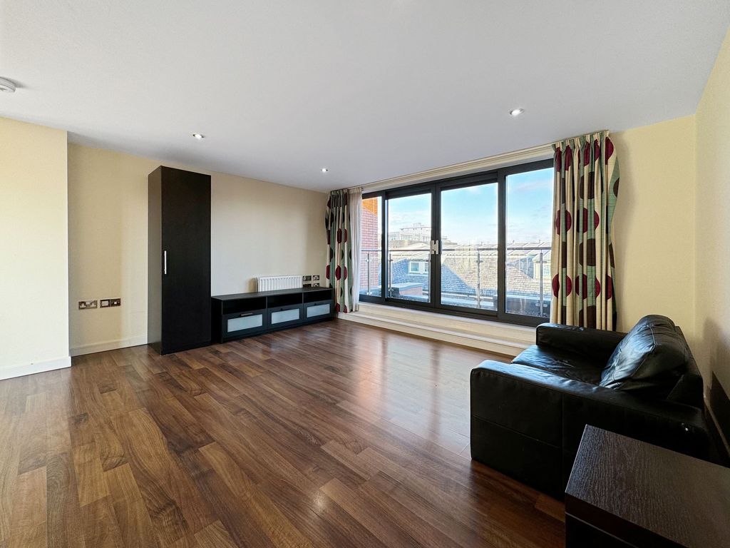 2 bed flat to rent in Victoria Street, Victoria House S3, £1,250 pcm