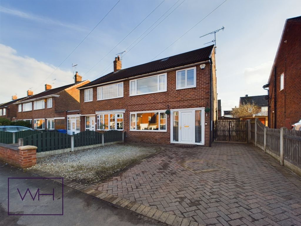 3 bed semidetached house for sale in Windsor Walk, Scawsby, Doncaster