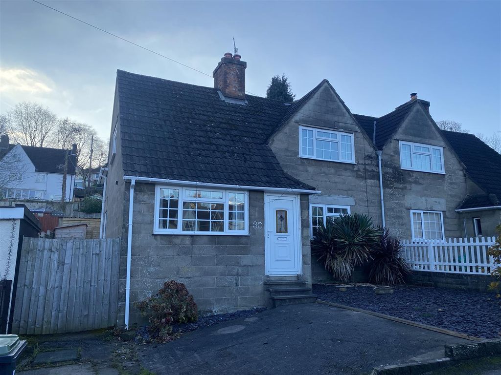 3 bed semidetached house to rent in Hardwick Avenue, Chepstow NP16, £