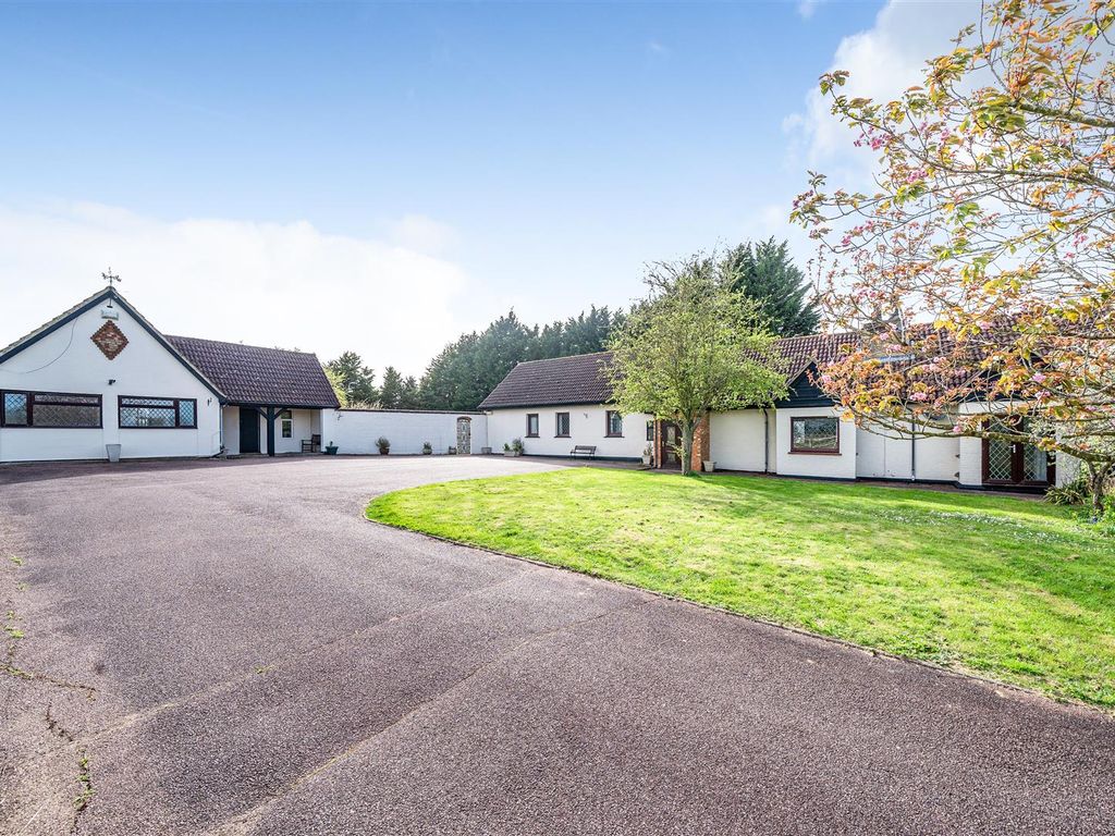 5 bed detached house for sale in Ducks Cross, Colesdon Road, Wilden