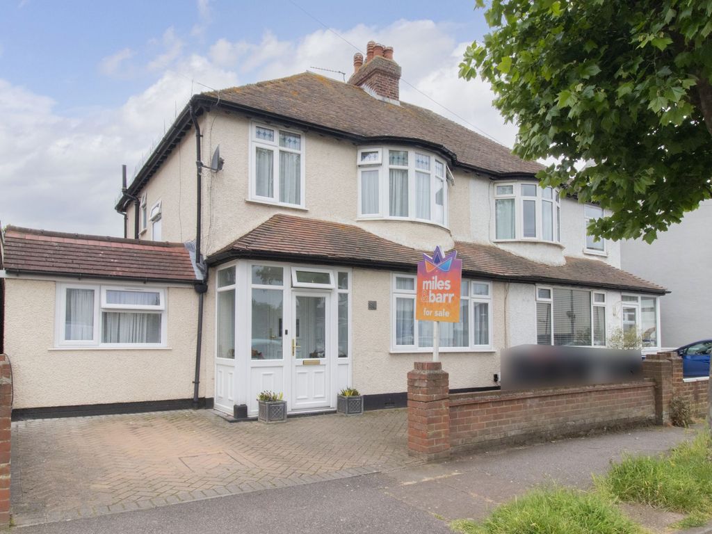 4 bed semidetached house for sale in Albany Drive, Herne Bay CT6, £