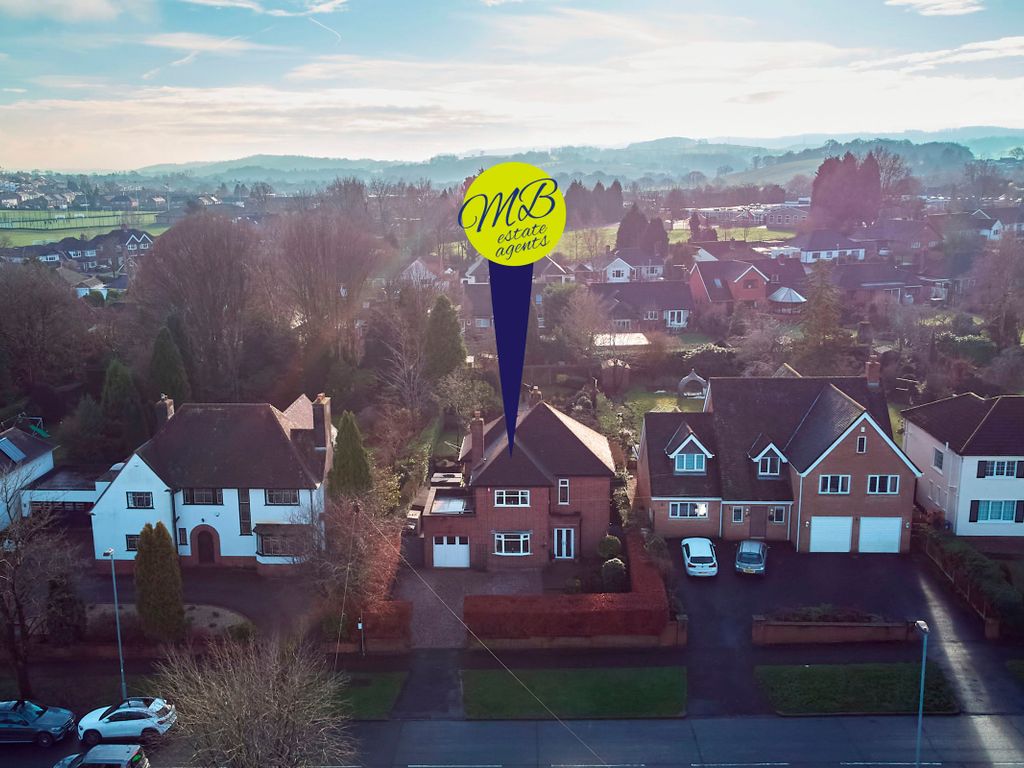 3 bed detached house for sale in Sutherland Drive, Westlands, Newcastle