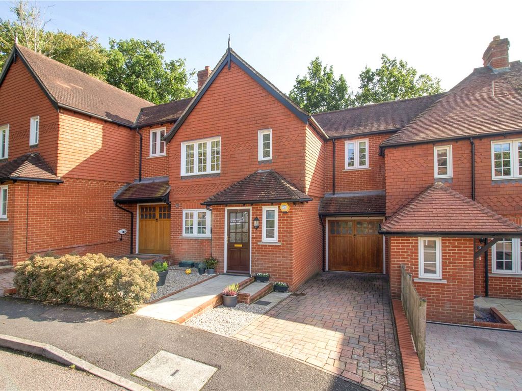 4 bed terraced house for sale in Amherst Place, Sevenoaks, Kent TN13, £