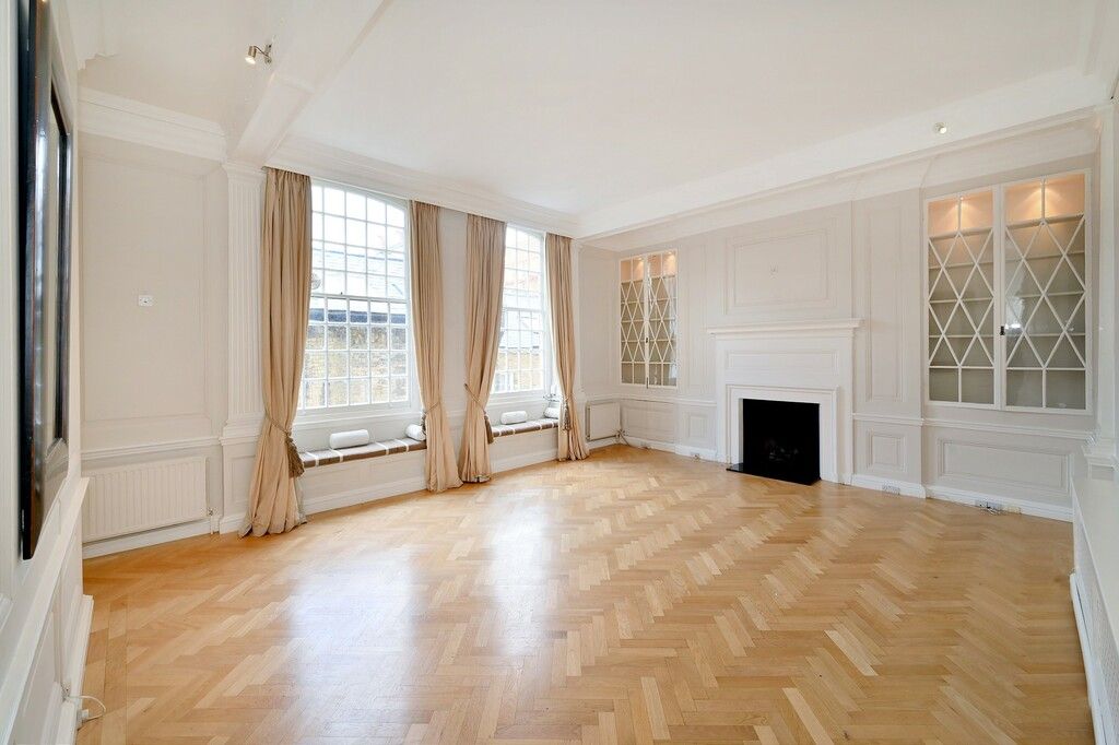 2 bed flat to rent in Cadogan Square, Knightsbridge SW1X Zoopla