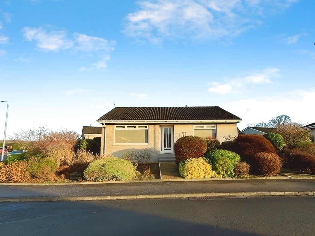 3 bed detached bungalow for sale in Braeview Crescent, Star, Glenrothes