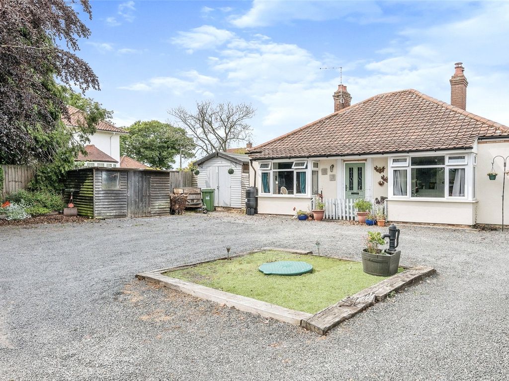 5 bed bungalow for sale in Norwich Road, Ludham, Great Yarmouth NR29, £465,000 Zoopla