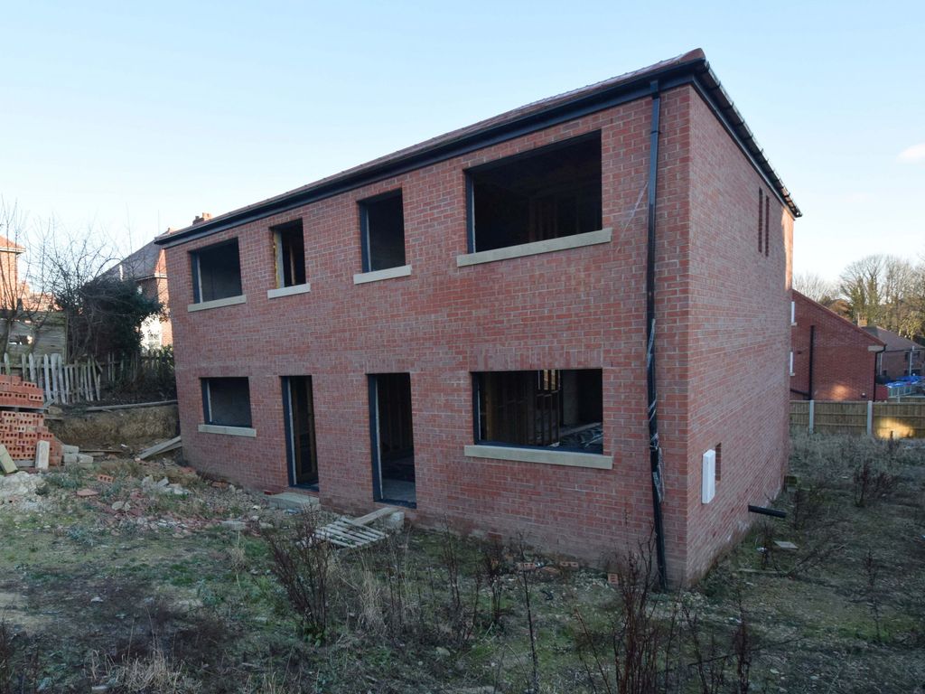 3 bed semidetached house for sale in Cumberland Road, Hoyland