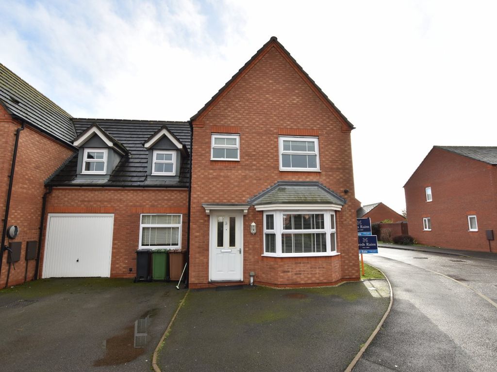 4 bed semidetached house for sale in Stone Pippin Orchard, Badsey