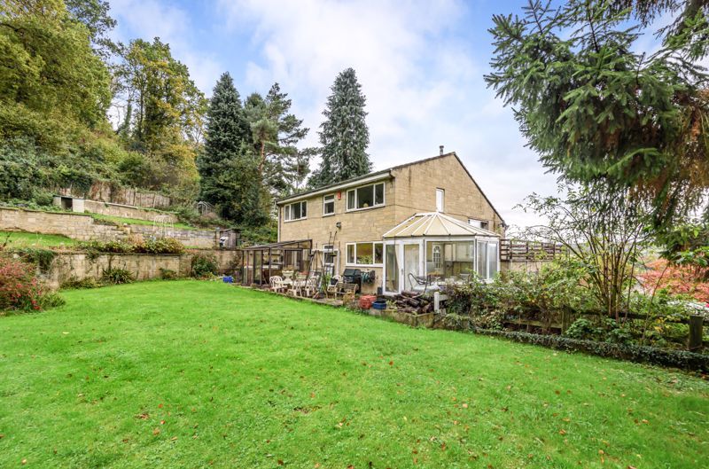4 bed property for sale in Torchacre Rise, Dursley GL11 Zoopla