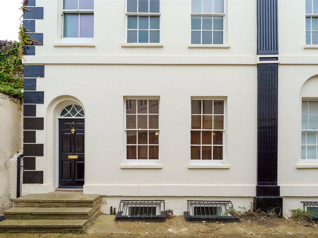 2 bed flat for sale in Caledonian Place, West Buildings, Worthing, West