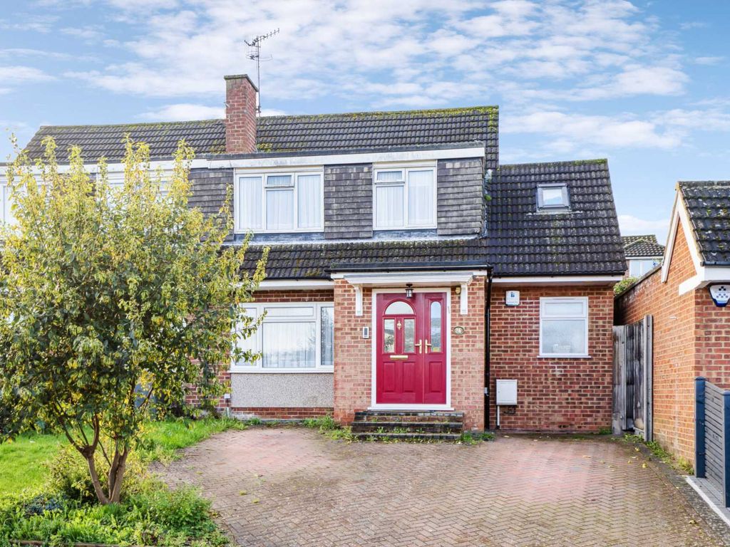 3 bed semidetached house for sale in Spring Crofts, Bushey WD23, £