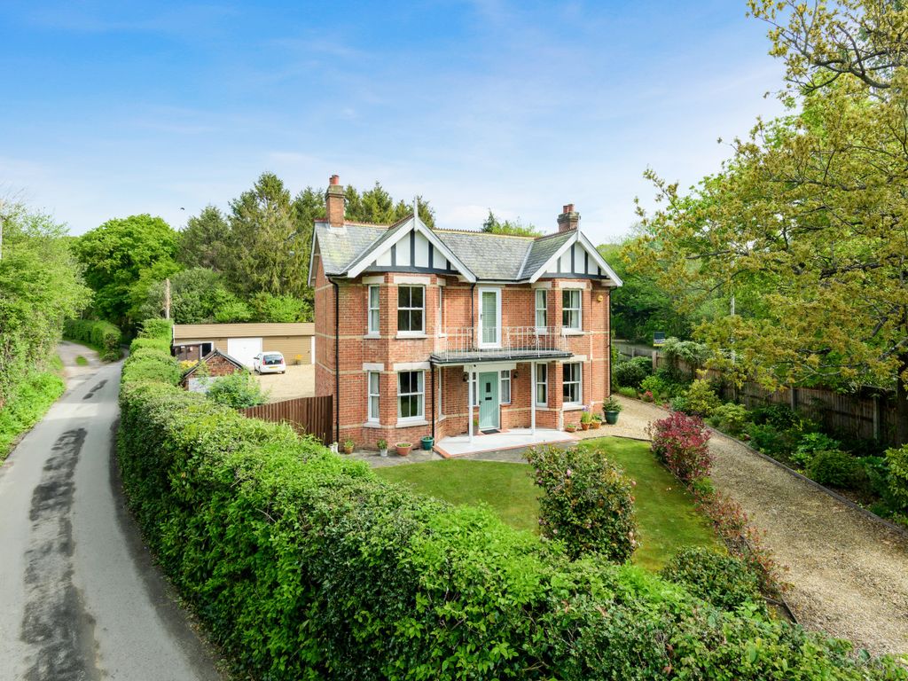 4 bed detached house for sale in Ringwood Road, Ferndown, Dorset BH22
