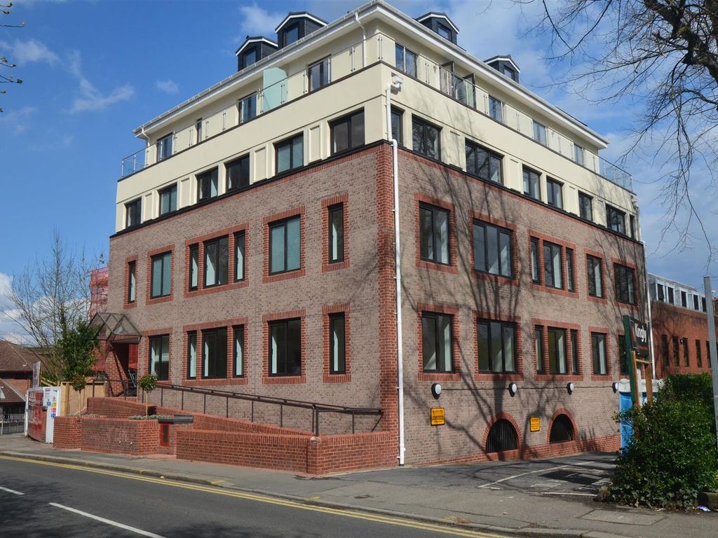 1 bed flat to rent in Novellus Court, 61 South Street, Epsom KT18, £