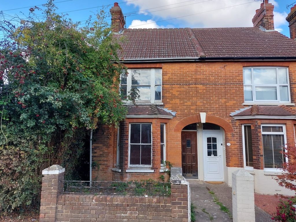 3 bed end terrace house for sale in Hunter Road, Willesborough, Ashford