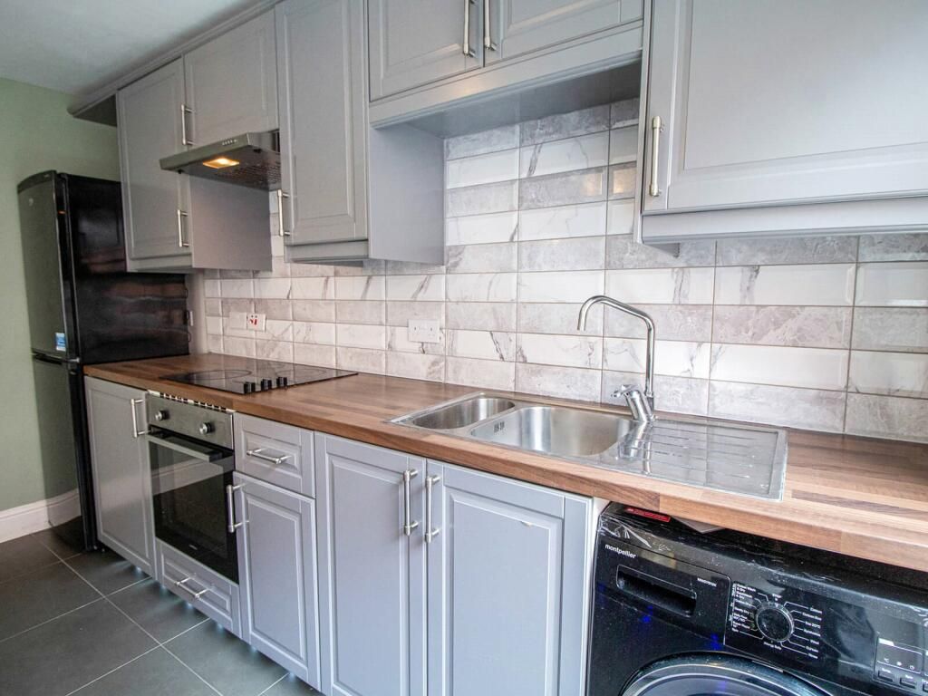 4 bed flat to rent in Euston Road, London NW1, £3,900 pcm Zoopla