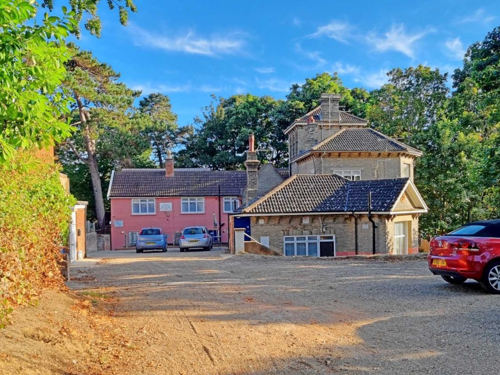 1 bed flat to rent in Cauldwell Hall Avenue, Ipswich IP4 Zoopla