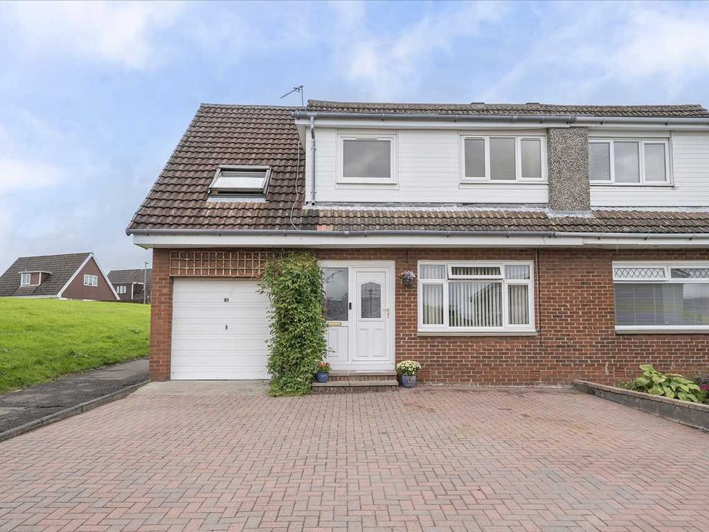 4 bed property for sale in Greycraigs, Cairneyhill, Dunfermline KY12, £