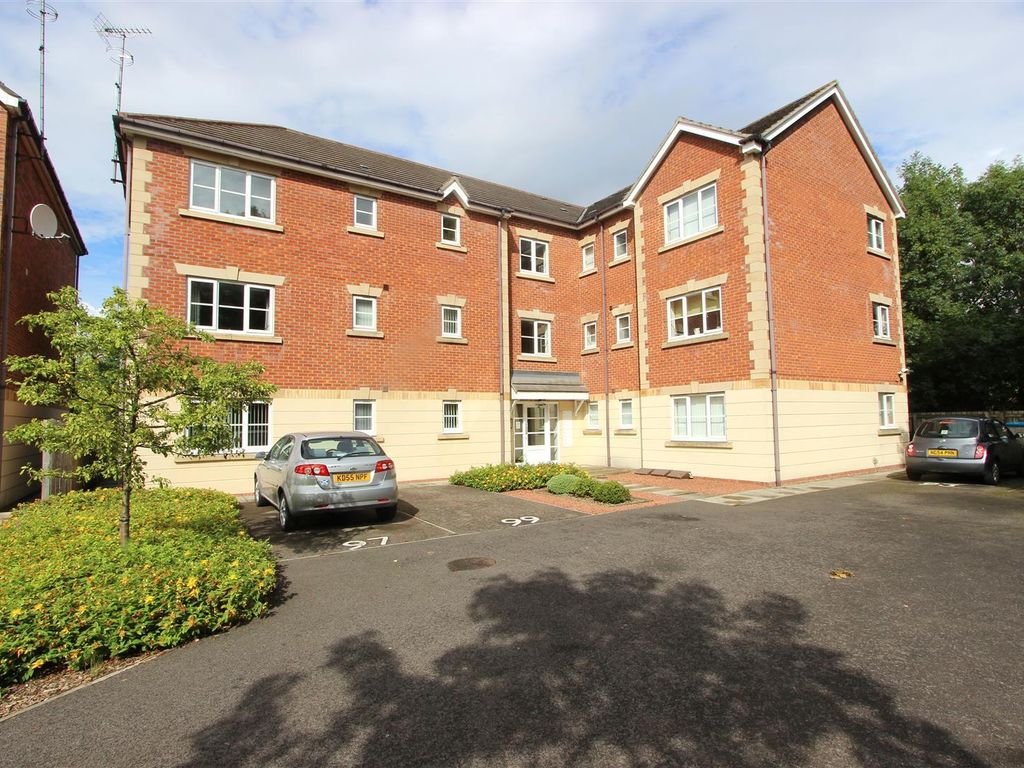 2 bed flat to rent in Hartington Way, Darlington DL3, £550 pcm Zoopla