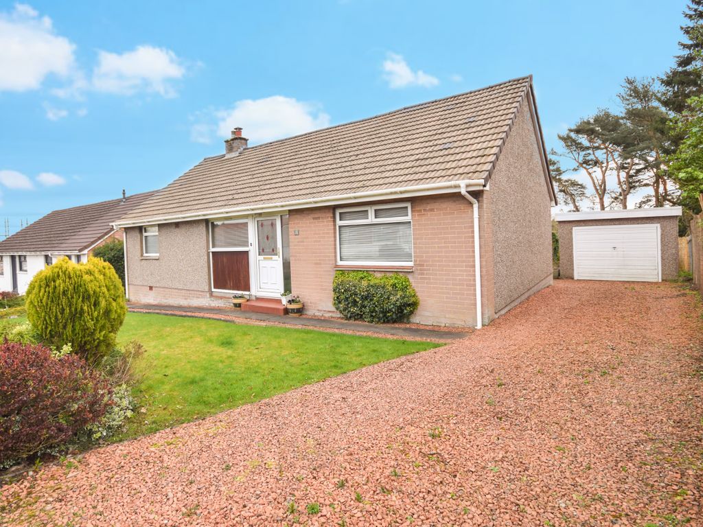 3 bed bungalow for sale in Birch Brae, Hamilton ML3, £255,000 Zoopla