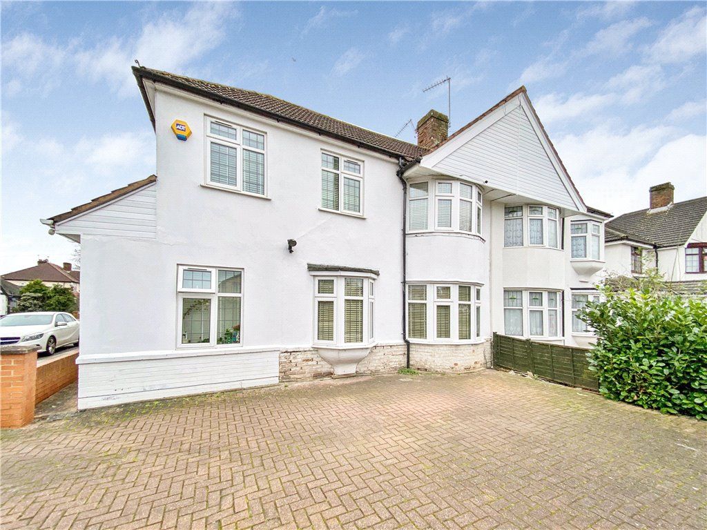 6 bed semidetached house for sale in Hanworth Road, Whitton, Hounslow