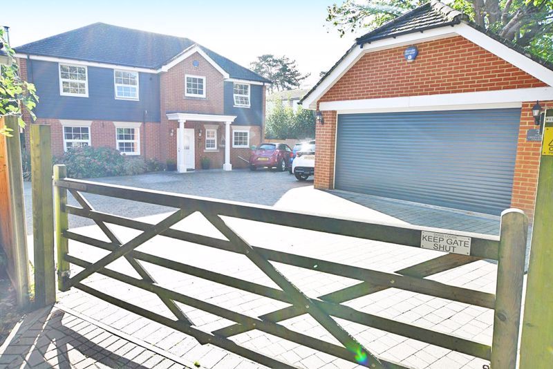 6 bed property for sale in Grosvenor Court, Oakwood Park, Maidstone